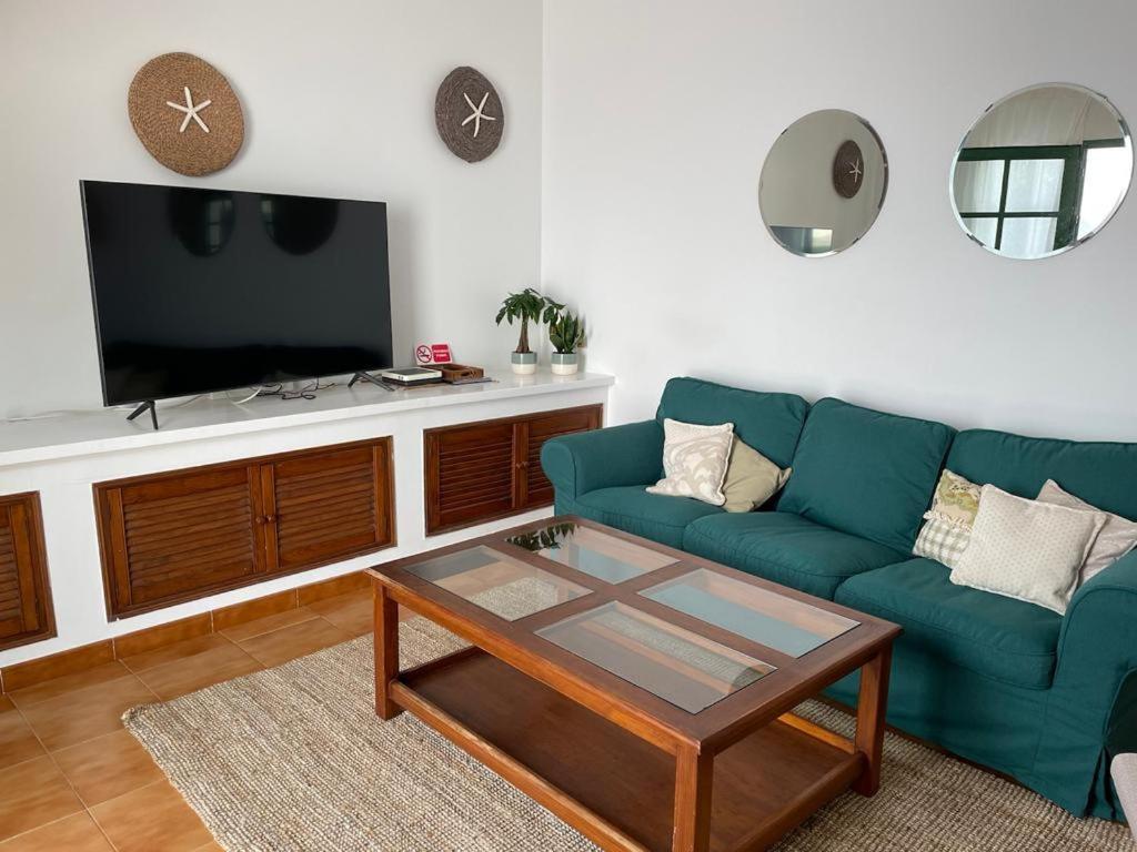 Apartamento Amura En Playa De Las Cucharas Коста-Тегисе Экстерьер фото