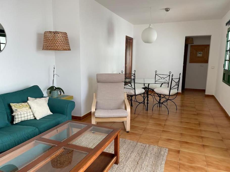 Apartamento Amura En Playa De Las Cucharas Коста-Тегисе Экстерьер фото